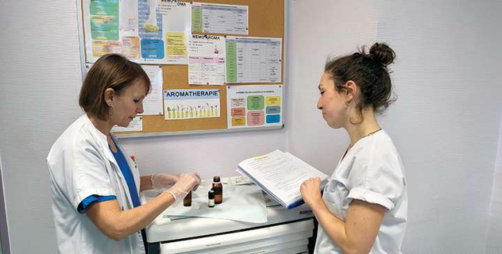 Des huiles essentielles  au défi des soins intensifs